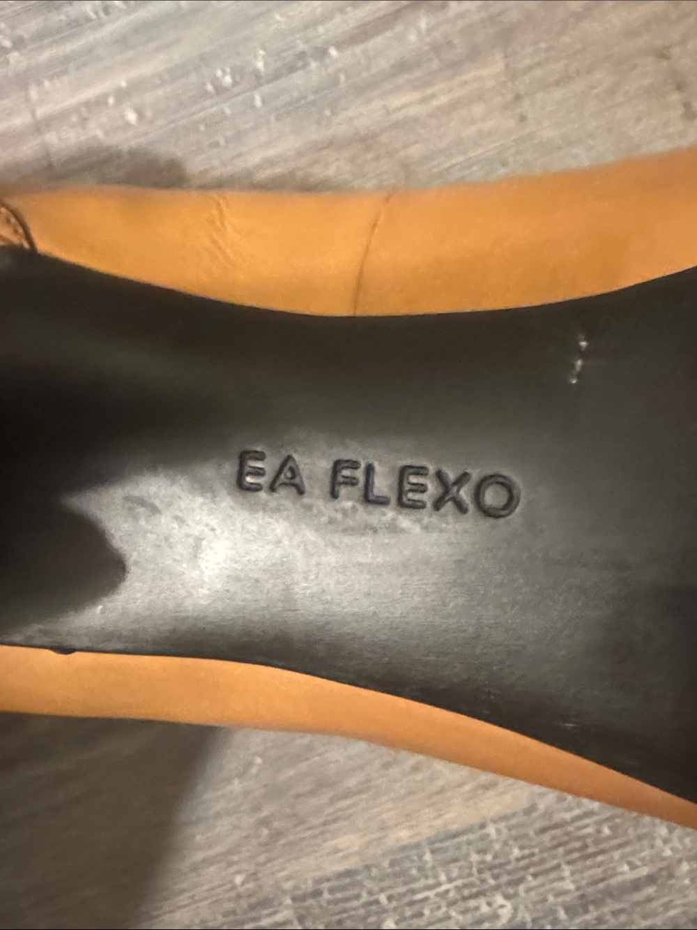 Enzo Angiolini Tan Leather Mid-Heel Loafer Pumps with Buckle Accent - Picture 11 of 13